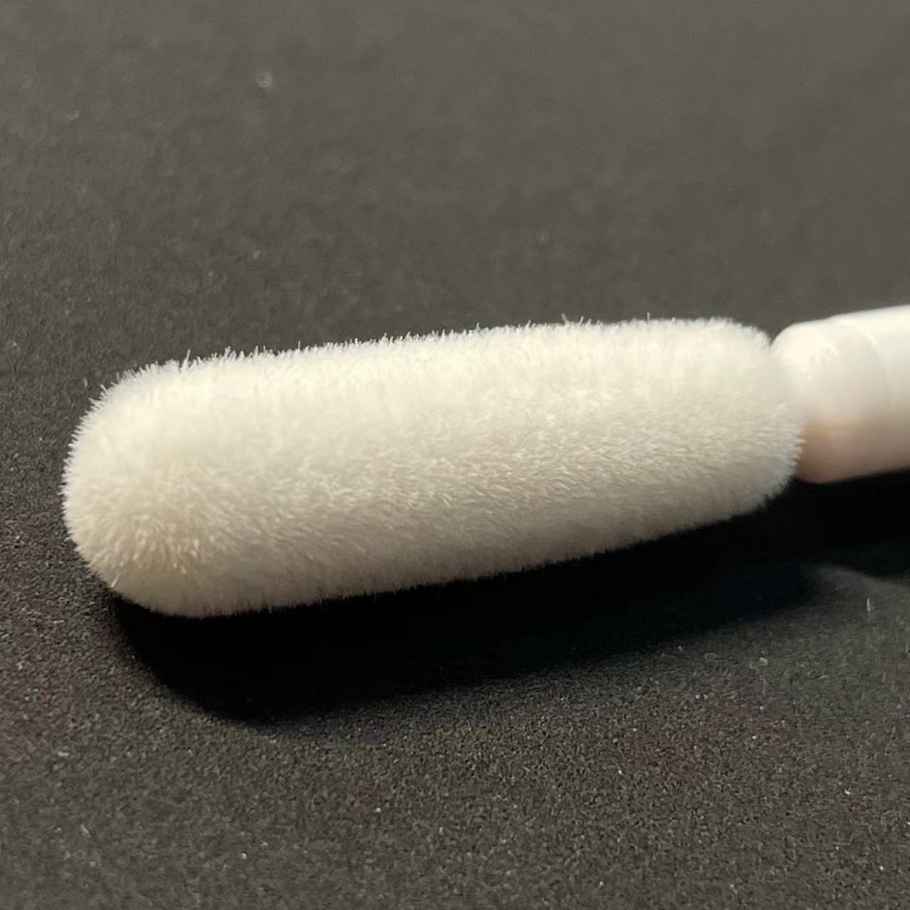 Pig Pharyngeal Swab, Special Sampling Pharyngeal Swab for Pig Farm, Disposable Flocked Pharyngeal Swab Sampler for Pig, Individually Packaged