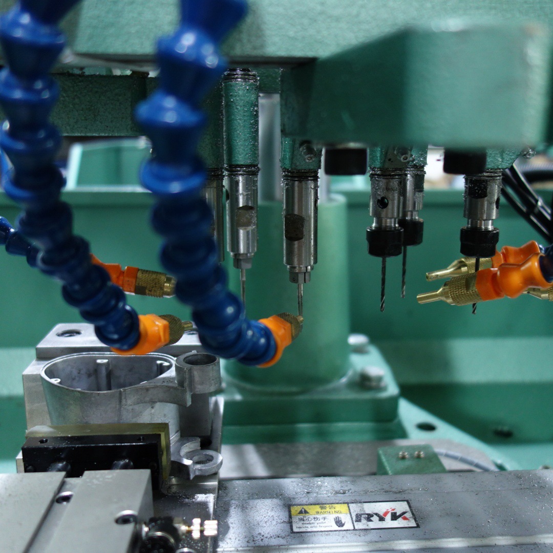 74 Double Servo Drilling and Tapping Machine Aluminum Die-Casting Drilling and Tapping Machine Dual-Purpose Machine Cnc