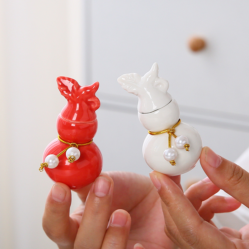 Creative Chinese medicine pill gourd sealed jar portable mini powder small medicine jar heart-saving pill ceramic gourd packaging bottle