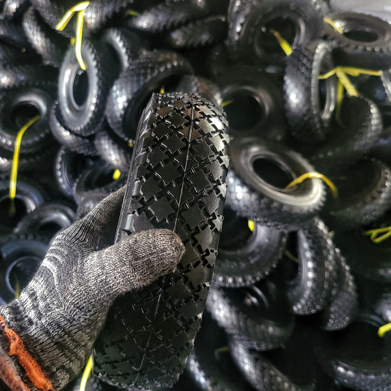 300-4 rubber tire Tiger Car trolley truck warehouse car tire