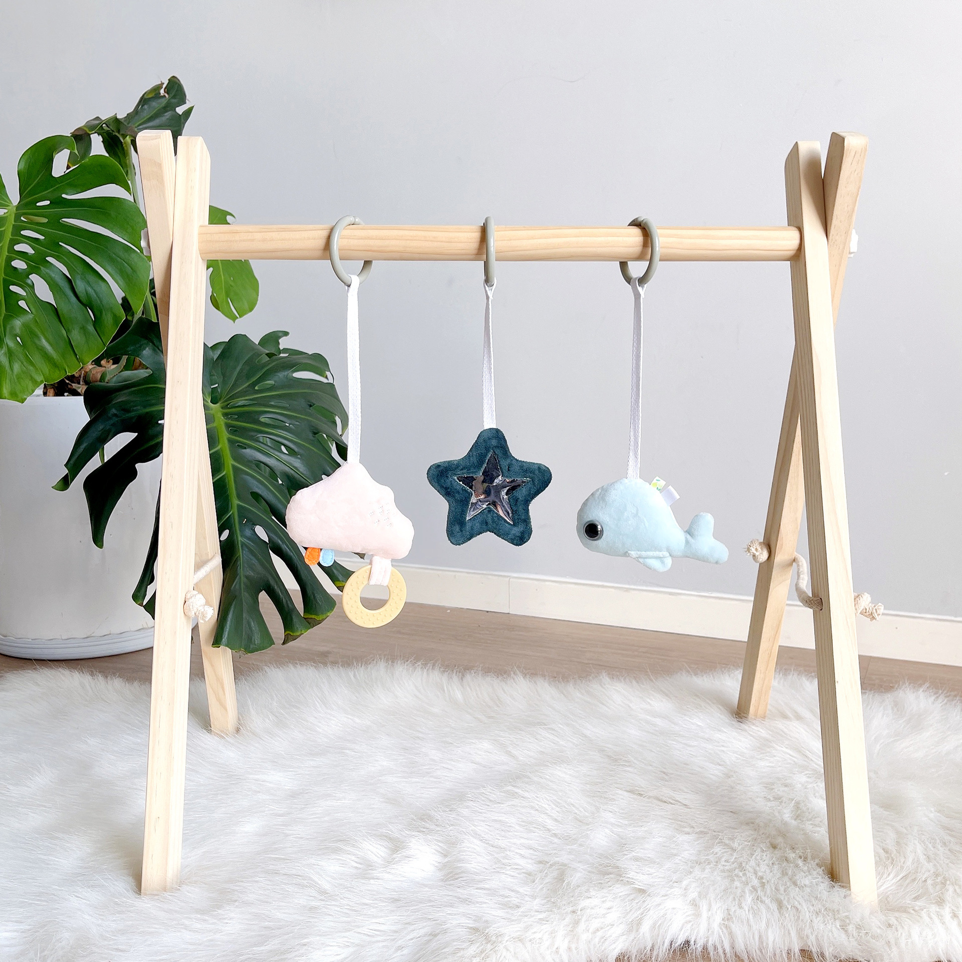 Customized Wooden Fitness Equipment Ornaments Newborn Baby Baby Fitness Rack Children's Toy Bell
