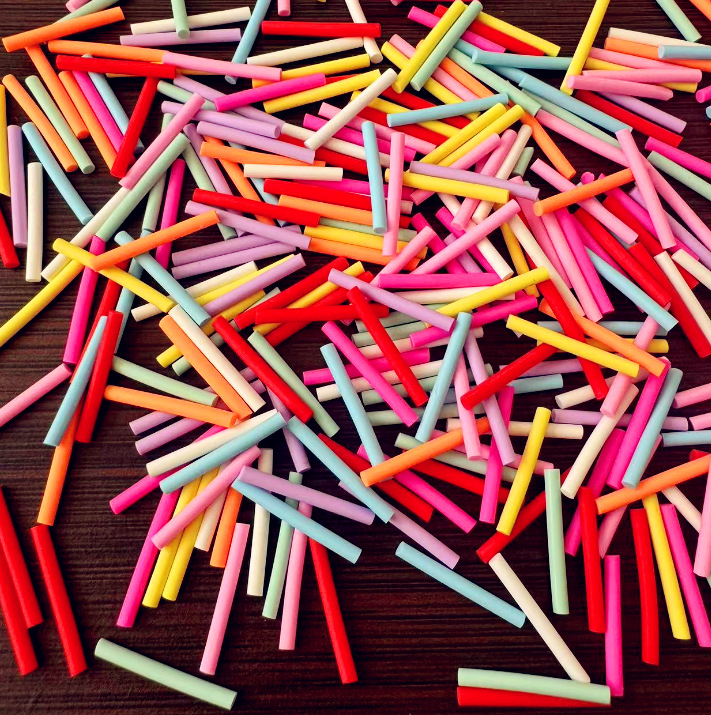 Mini colored straw long candy bar candy bar fruit stick cream gum milk tea cup cake pinch decoration