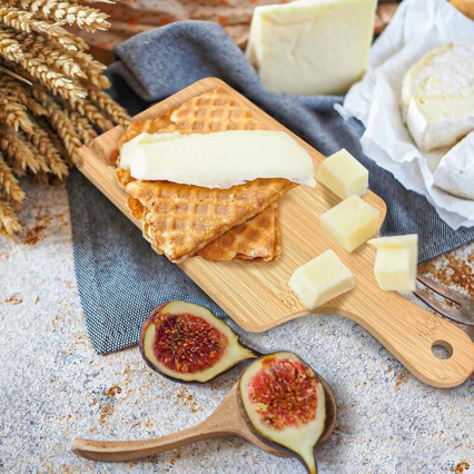 Wooden Cutting Board with Handle Kitchen Restaurant Deli Wooden Board Laser Engraving Service Tray Vegetable and Fruit Snack Tray