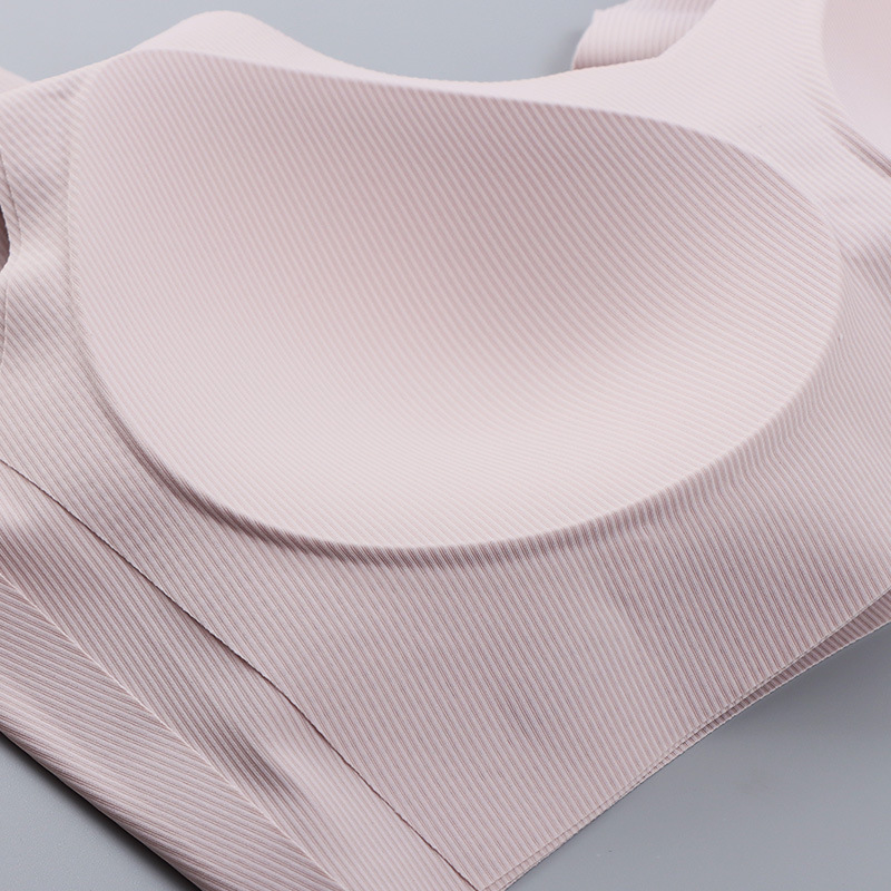 New product simple non-magnetic wide shoulder strap underwear women's vest type non-steel ring fit thin cup gathered bra manufacturers