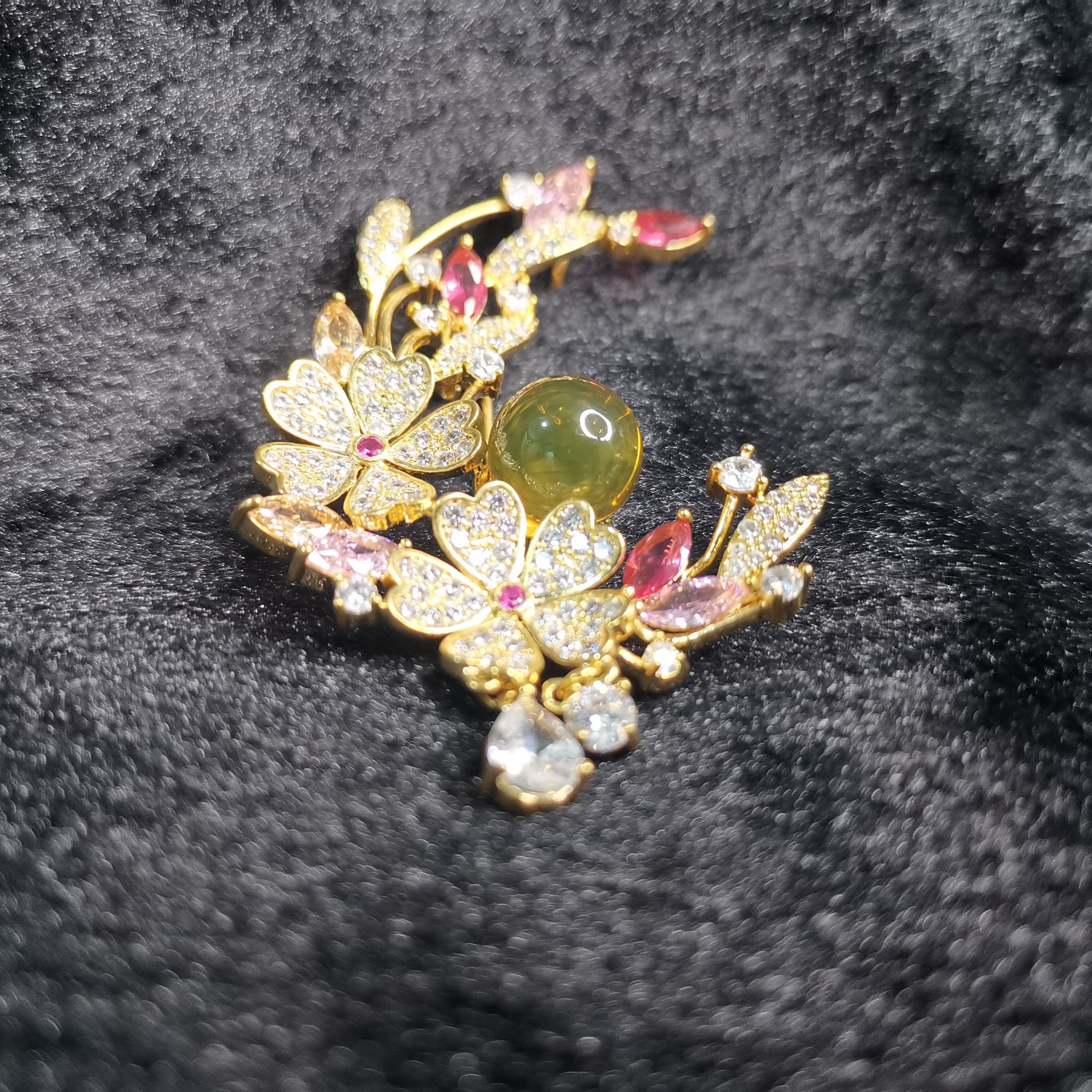 5A Water-Purified Blue Amber Brooch, Natural Amber Brooch Jewelry, Women's Jewelry Accessories