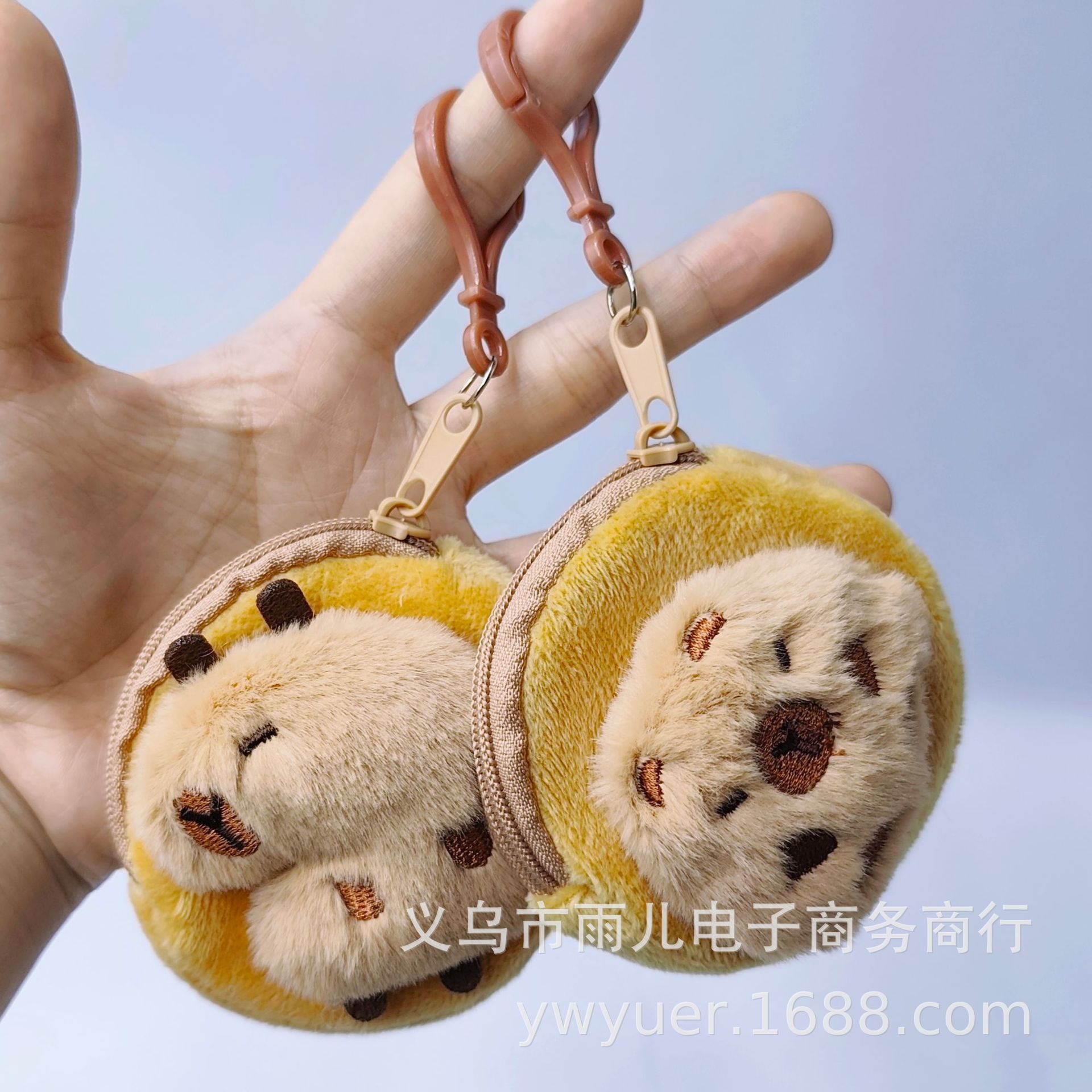 Creative new cartoon card Pibala plush capybara coin purse mini bluetooth headset storage bag schoolbag pendant