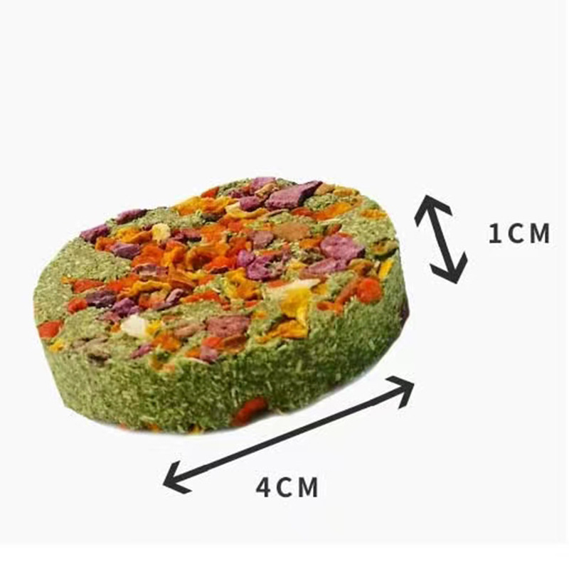 Timothy Grass Fruit and Vegetable Grass Cake Rabbit Molar Alfalfa Grass Cake Chinchilla Guinea Pig Guinea Pig Dropshipping Manufacturer
