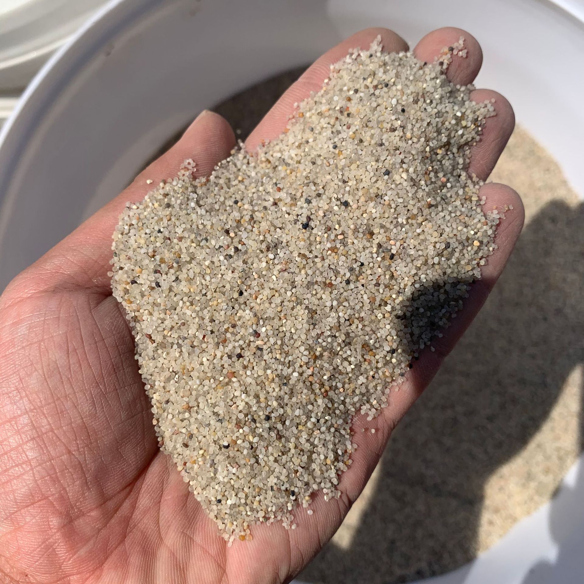 Round Capsules Coated Sand, Cast Steel, Cast Iron, High Strength, Low Gas Generation, Oil Field Fracturing Sand, Resin Spherical Coated Sand