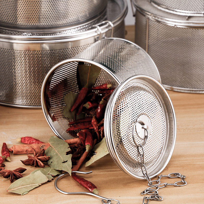 Stainless Steel Brine Basket with Fine Mesh, Brine Basket with Perforated Slag Separator, Fish Soup Hot Pot Soup Seasoning Ball Spice Basket