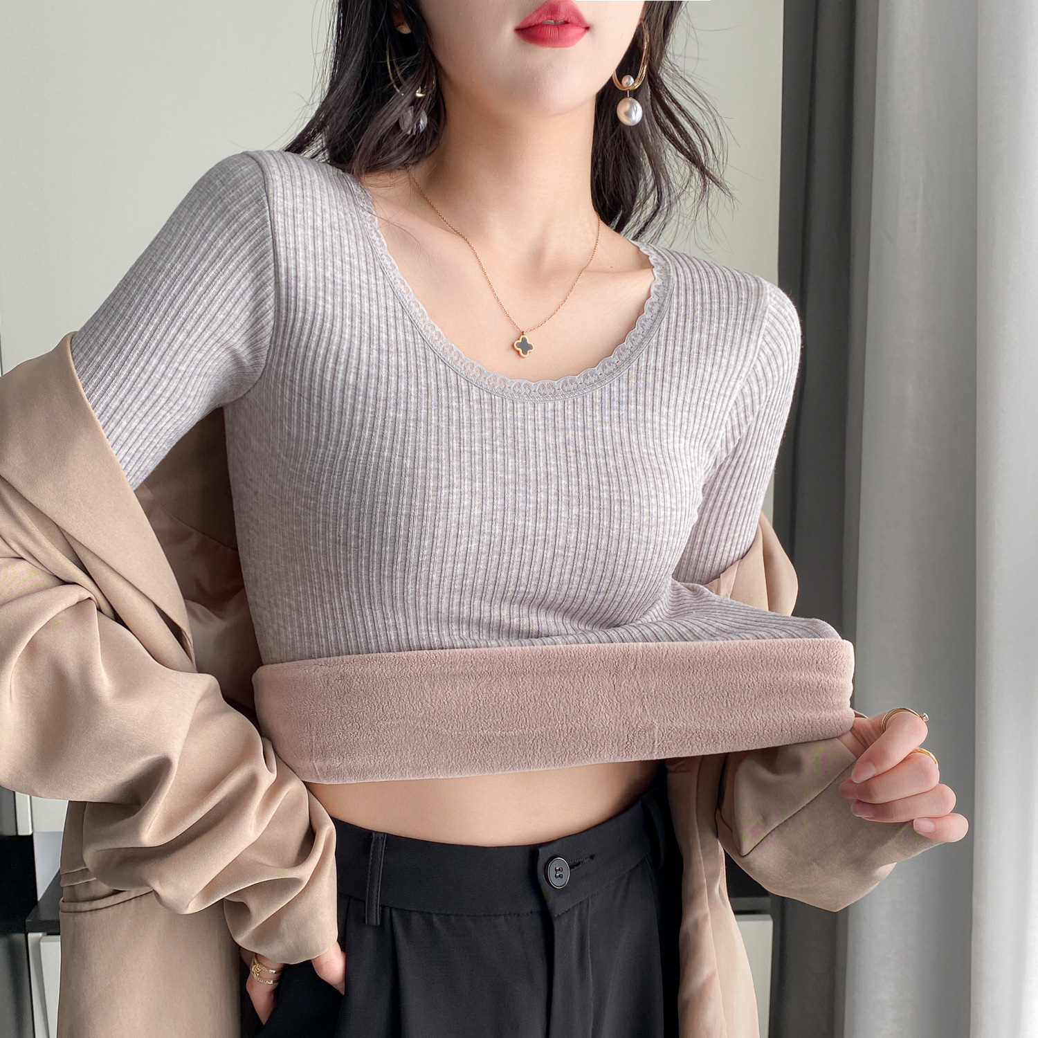 Lamb Wool Warm Top for Women in Winter New Style Fleece-Lined and Thickeneded Inner Autumn Clothing Elastic Slim Bottoming Shirt Intimates Trbottomy