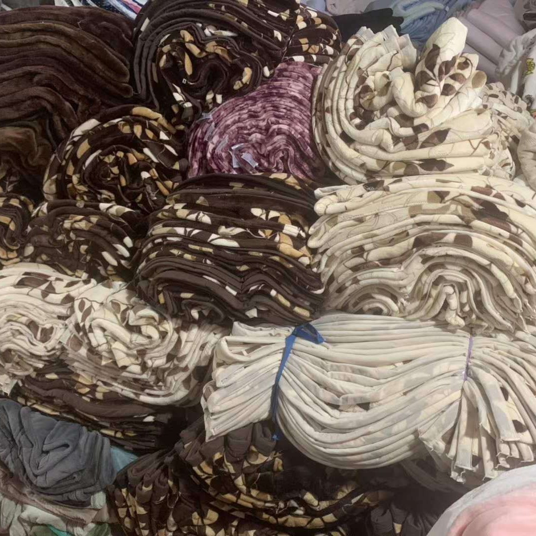 Blanket Wholesale Foreign Trade Blanket Pet Blanket Children Blanket Double-sided Fleece Coral Fleece Blanket Gift