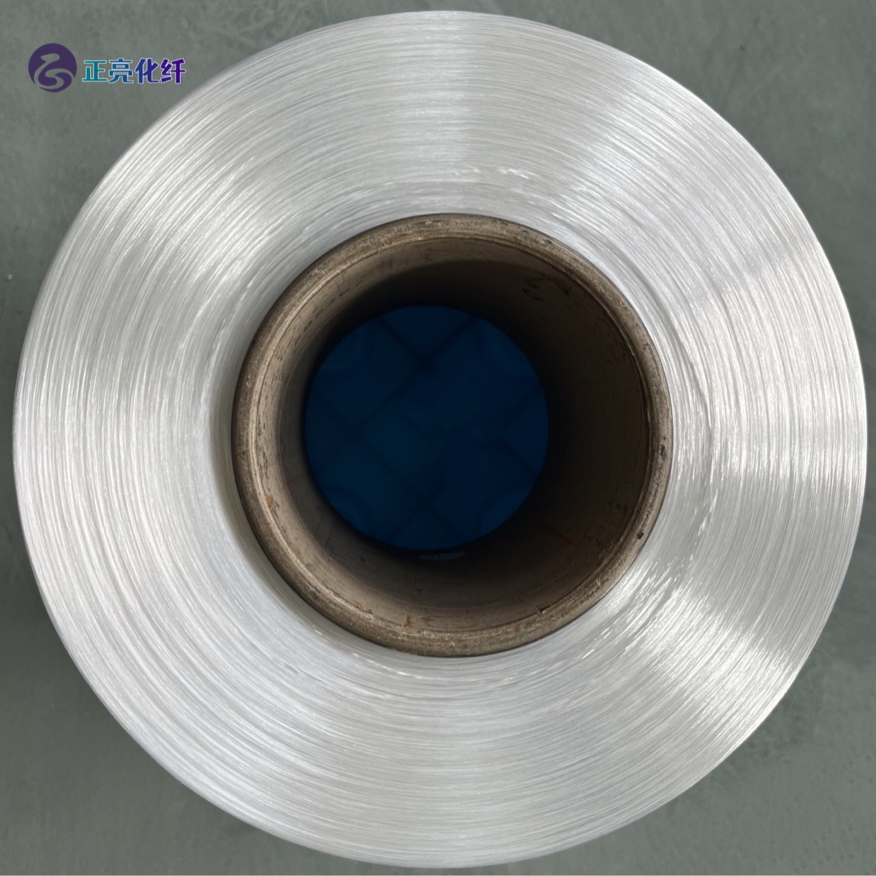 Гладкий нейлоновый треугольный специальный филамент, синтетическая пряжа для одежды