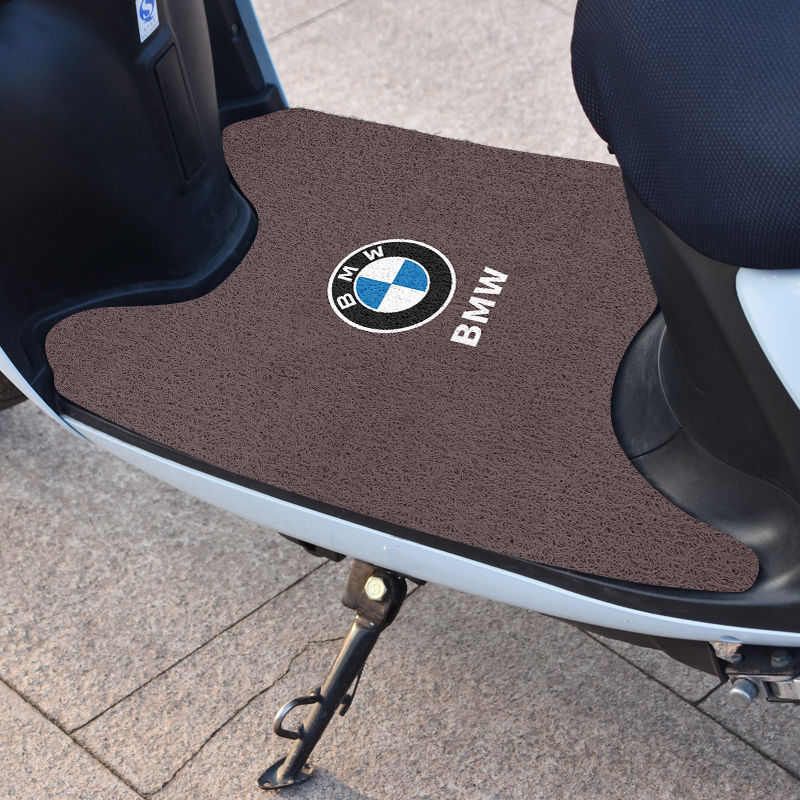 Electric car silk ring foot mat universal thick waterproof battery car foot mat can be freely cut non-slip pedal mat