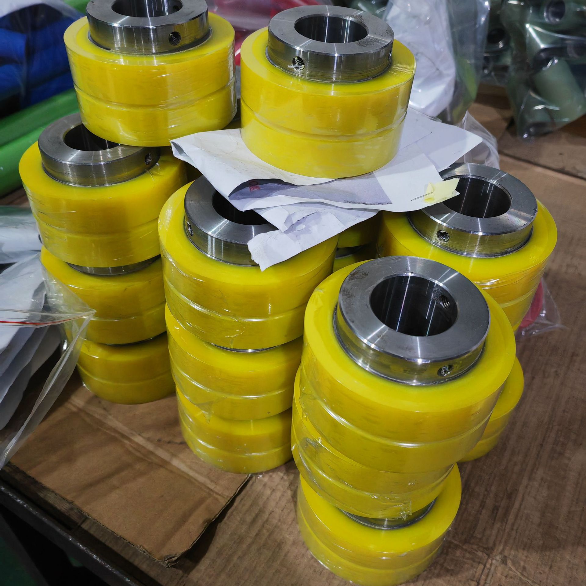 Recommended Suzhou Conductive Wear-Resistant and Oil-Resistant Polyurethane Silicone Rubber Coated Wheel Rubber Roller Heterosexual Parts Production and Renovation