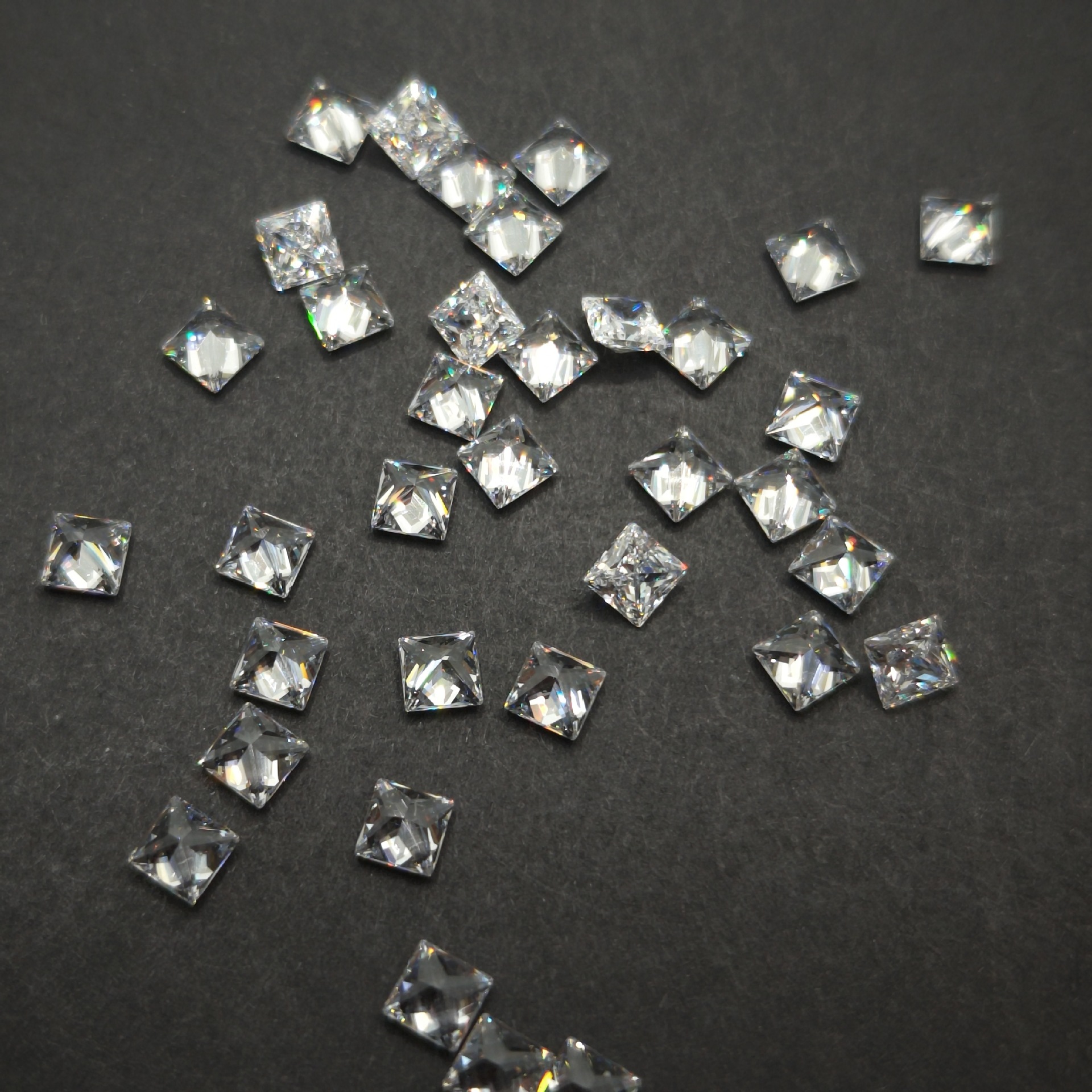 Square Sq Right Angle Princess Cut Flower/Round Pointed Bottom Flower Guangtai Material 5Aspg Cut Zircon Cubic Zirconia Loose Stone