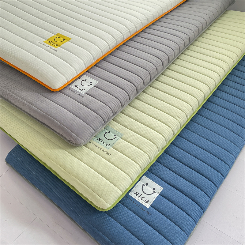 2025 New Bubble Cotton Smiley Simple Straight Line Soy Fiber Single Mattress Student Dormitory Mattress Floor Bed
