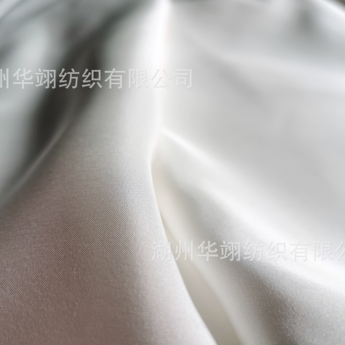 Silk power spinning 15 MMI 114 door width mulberry silk long towel fabric Xiangyun yarn base fabric manufacturers in stock
