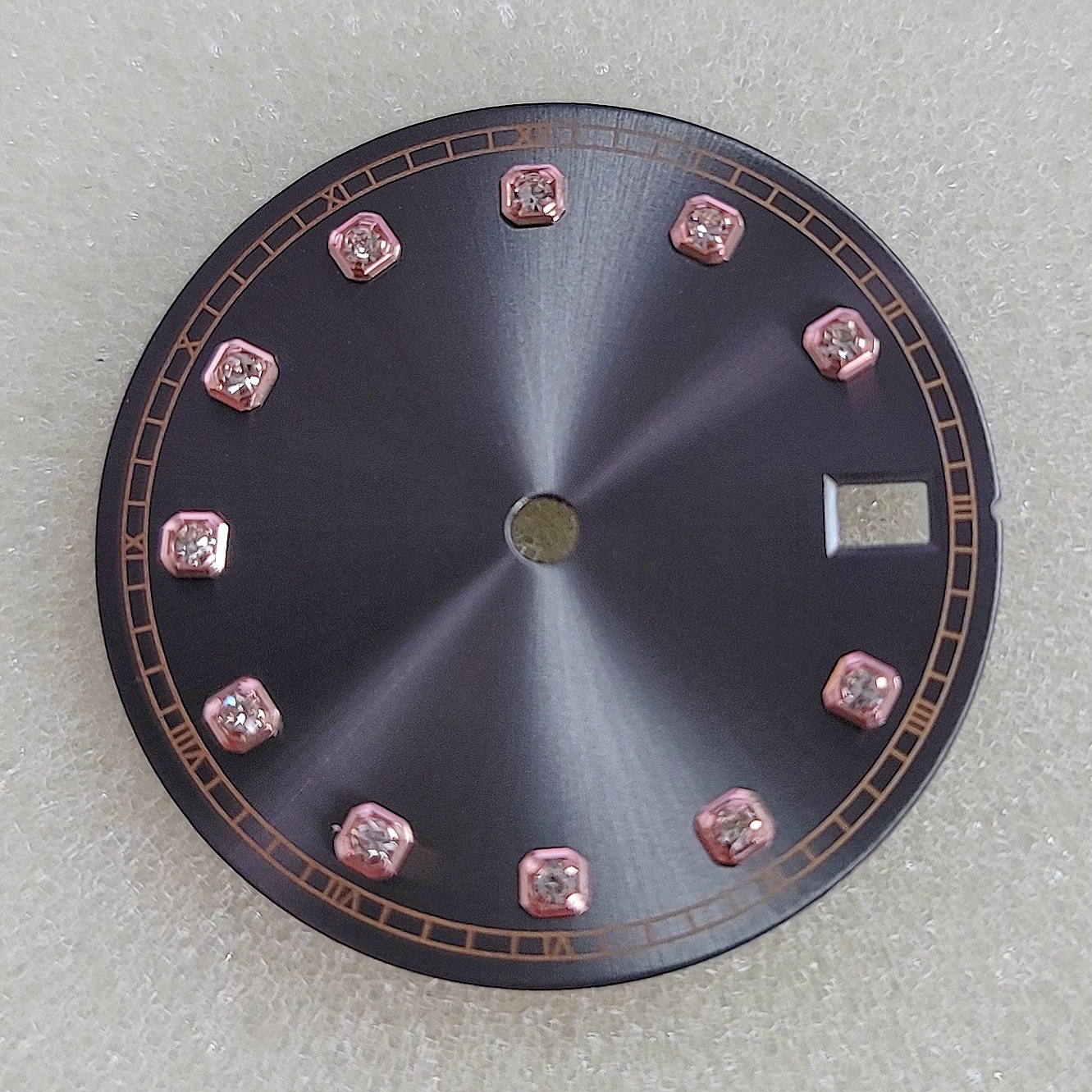 New watch accessories modified Japanese NH35NH36 automatic movement diameter 28.5MM rose Phnom Penh stone dial