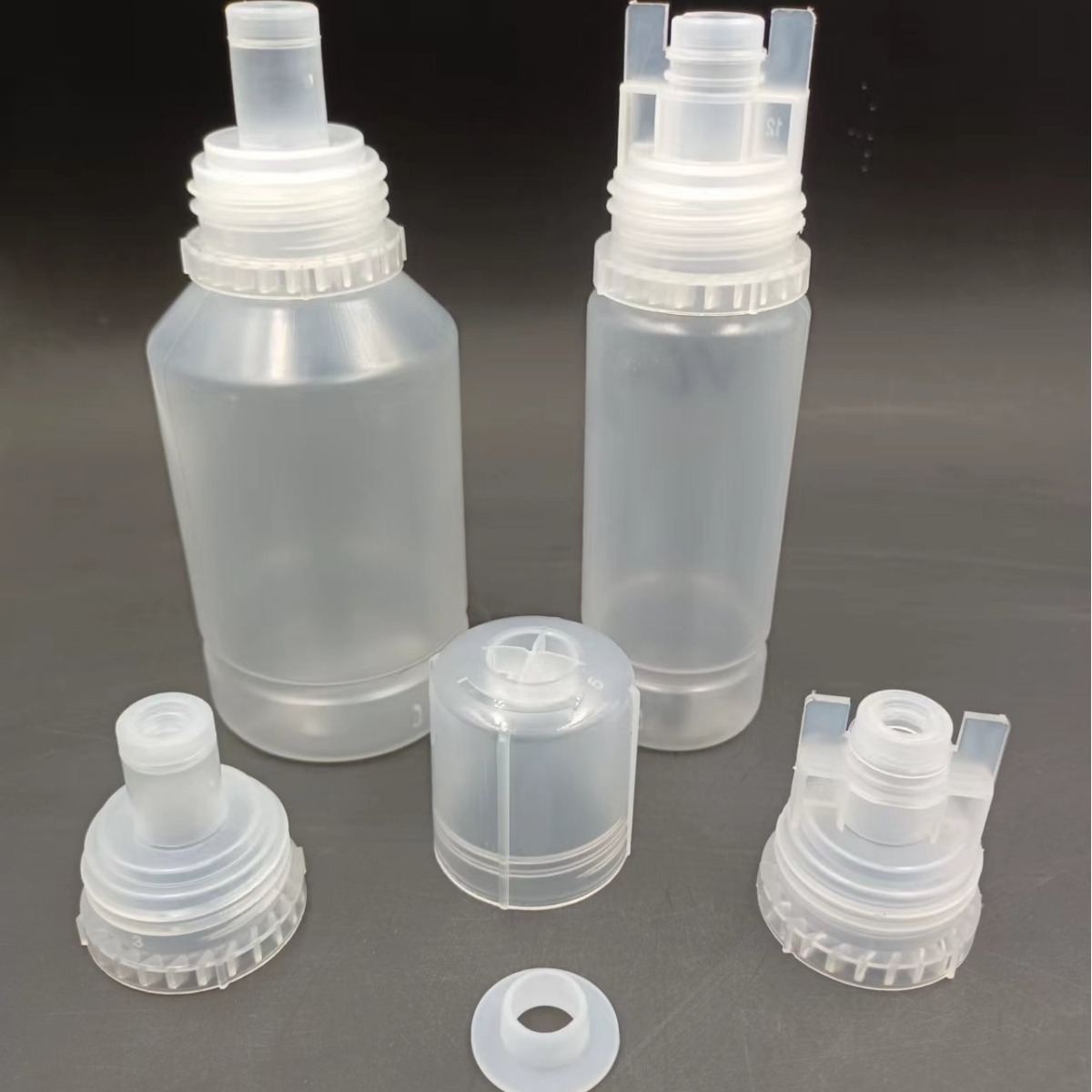 Пластиковая пустая бутылка для чернил без герметизации