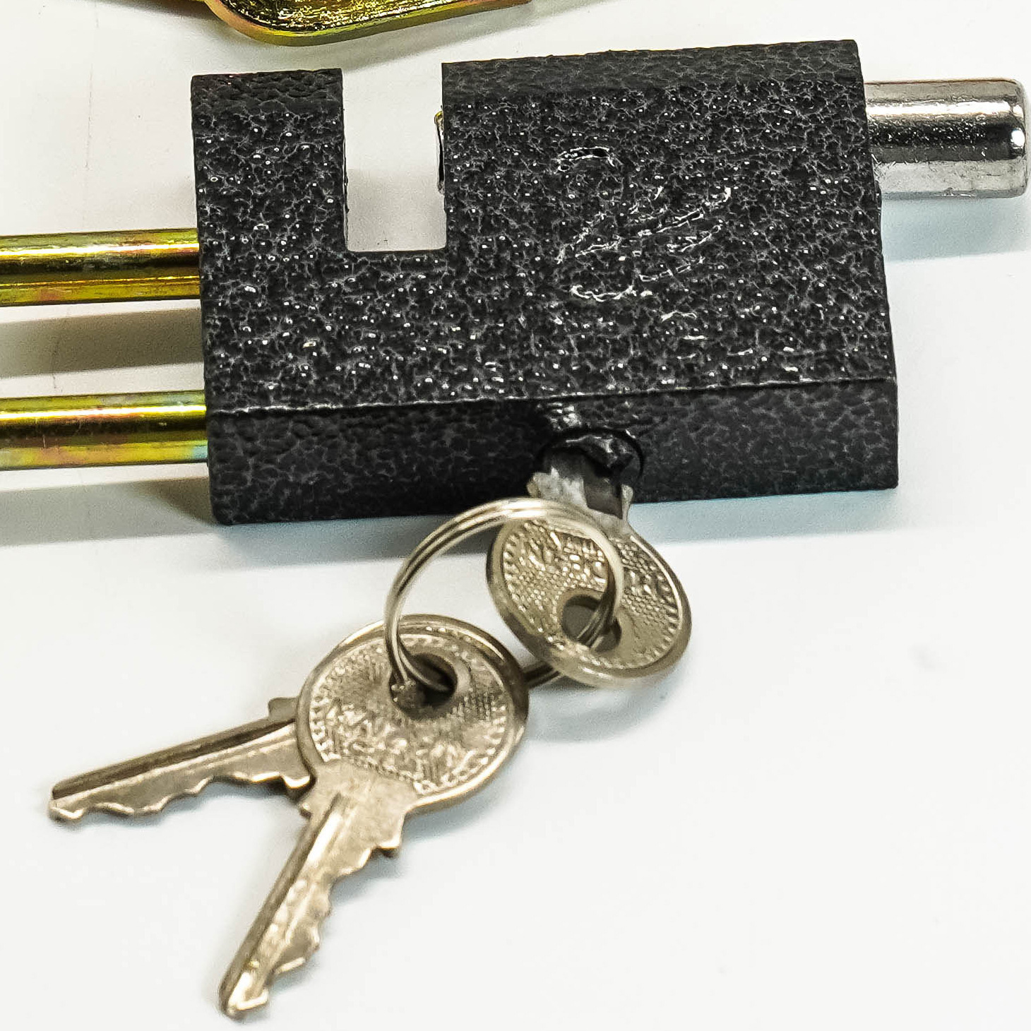 Factory direct glass door chain lock household tricycle chain lock drag padlock iron chain lock spot wholesale