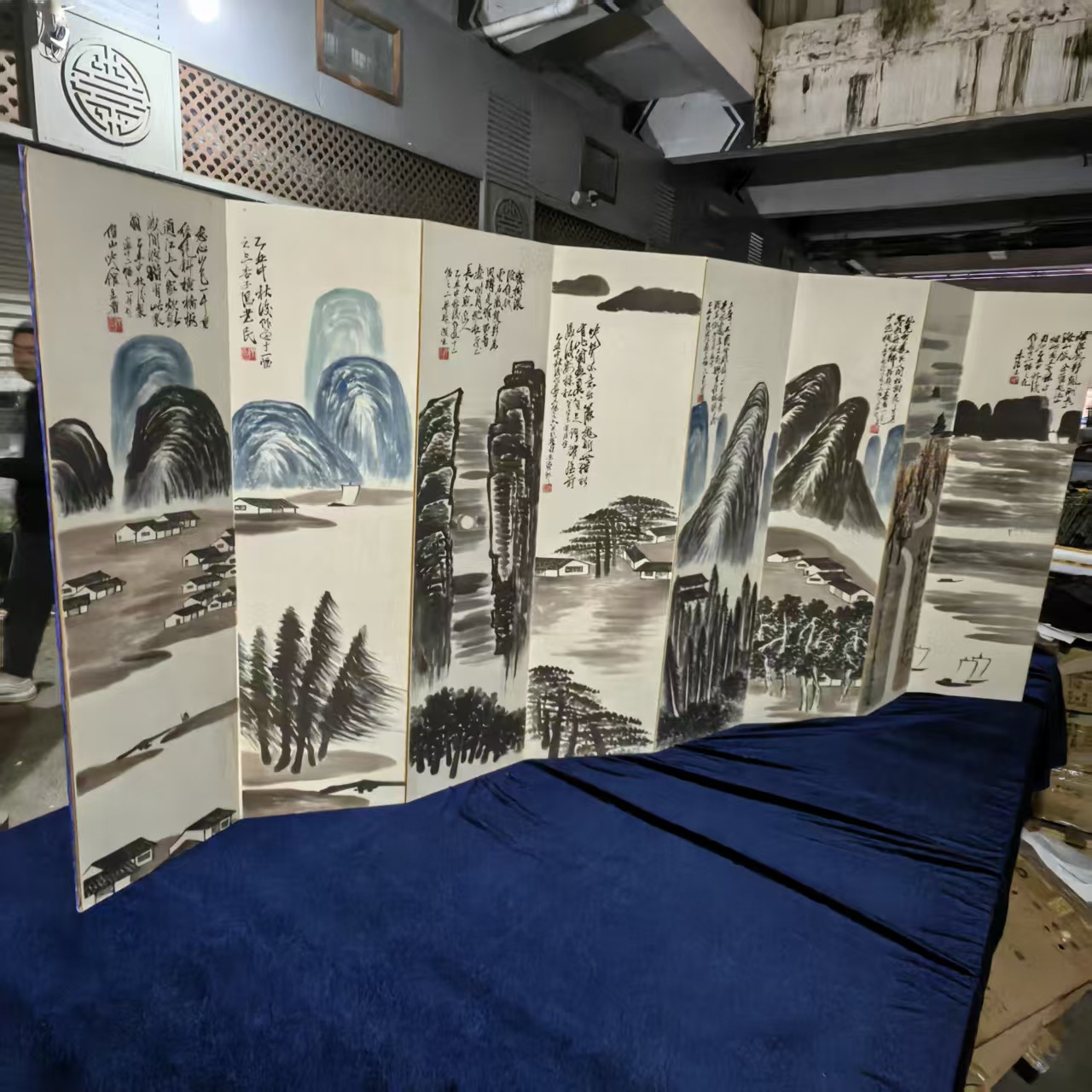 Antique Calligraphy and Painting Qi Baishi Famous Jiangnan Spring Color Large Screen Album Screen Painting Cover Color Picture Random 90*200cm