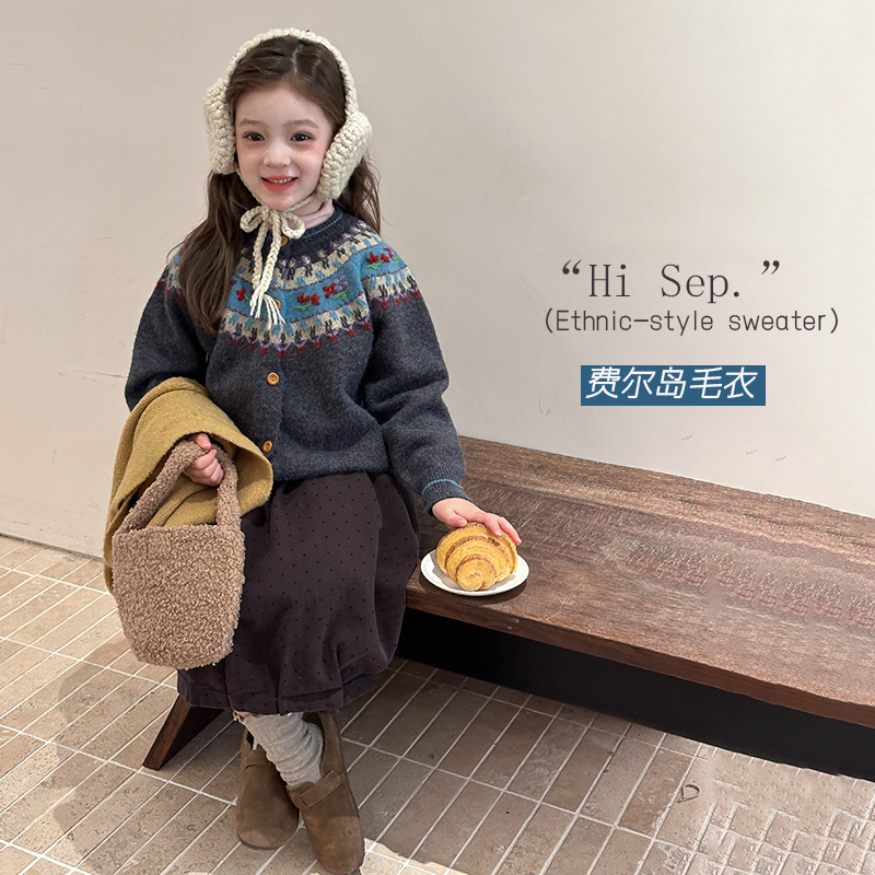 Aimobeibei 2025 осень новая коллекция винтажного романтичного свитера с узором Fair Isle, атмосферный вязаный кардиган