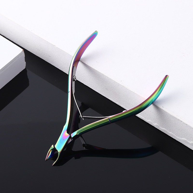 Factory direct for D501 dead skin scissors manicure dead skin tongs beauty barbed nail repair tools colorful Gold