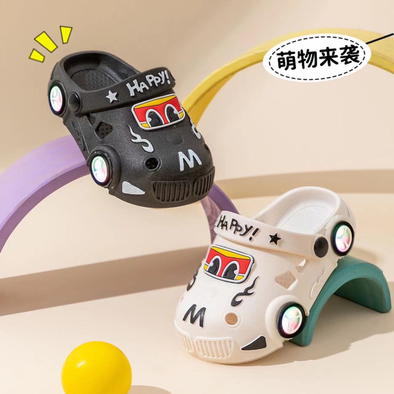 Wholesale luminous children's slippers cartoon car shape boys and girls soft bottom non-slip sandals and slippers baotou hole shoes