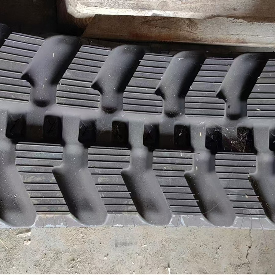 Manufacturers produce agricultural engineering rubber crawler excavator tractor harvester crawler conveyor crawler for crawler tray