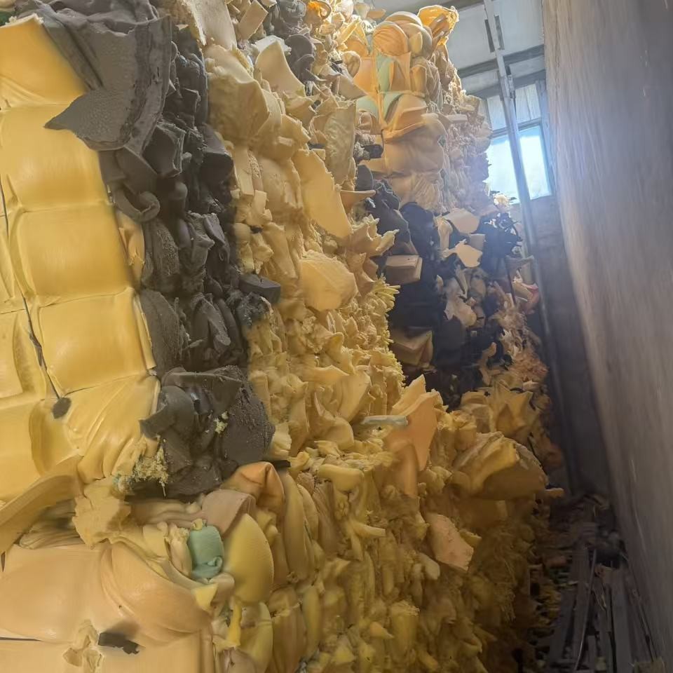 Large Supply of Waste Sponge Scraps, Leftover Padding, Mixed Color Sponge Scraps, Sofa Furniture Packing Foam