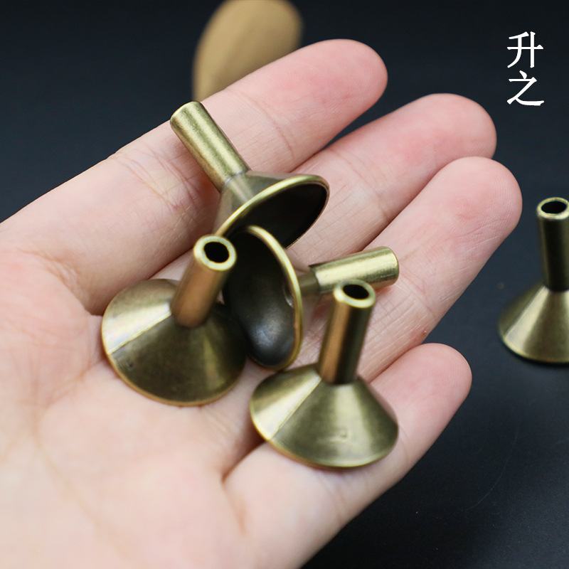 Shengzhi's antique backflow incense drain base incense burner accessories backflow incense nozzle incense holder ornamental burner sandalwood rack