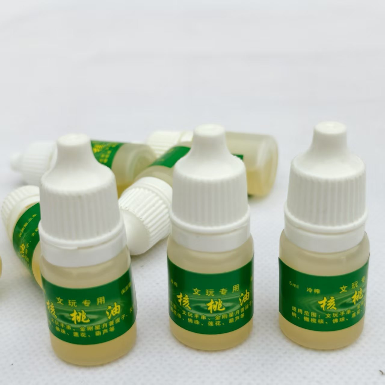 Manufacturer Wholesale Walnut Oil Essential Oil Wenwan Maintenance Oil Olive Core Xingyue Rudraksha Maintenance Oil 5ml Dropper