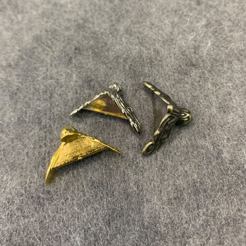 Hardware zinc alloy bottom corner small box paper box wooden box craft box cosmetic box accessories bottom corner small corner