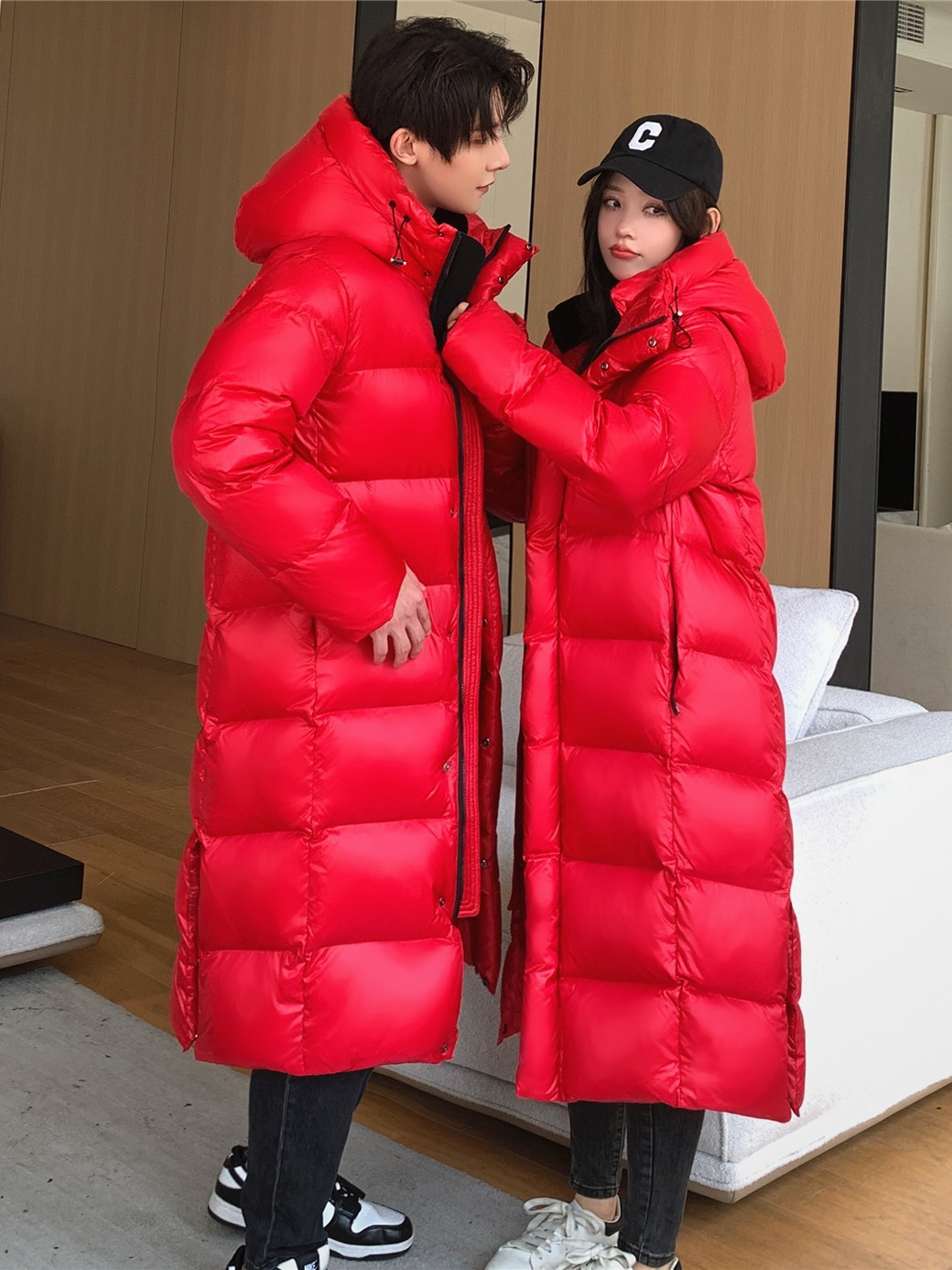 Thickened 2024 Northeast Travel Black Gold New Long Over-the-knee Down Jacket for Couple Men and Women