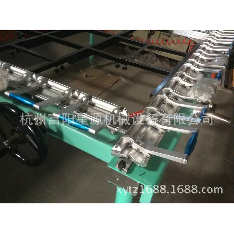 Customized Xy-Lw1115 Automatic Mesh Pulling Machine with Double Arm Aluminum Clamp and High Tension Chain Type