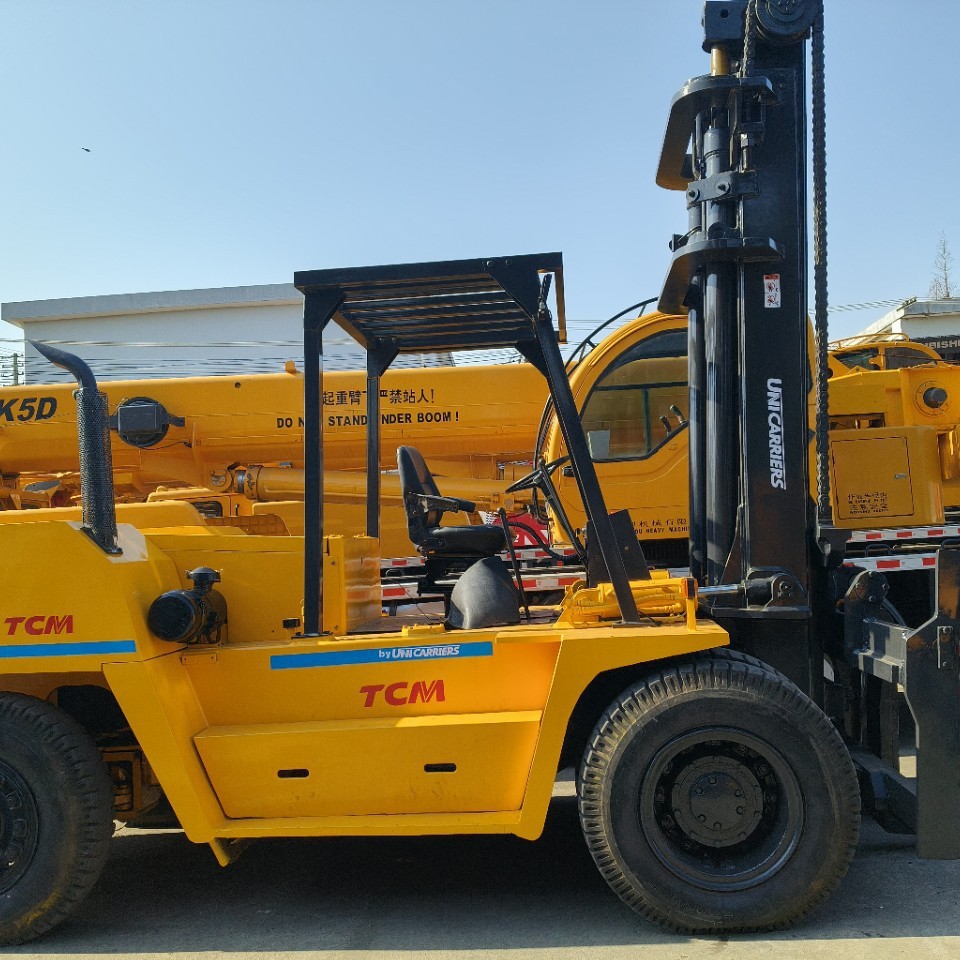Прямые продажи за границу, подержанный японский Tcm FD160, 16-тонный, 2-дверный погрузчик, оригинальная импортная машина в хорошем состоянии