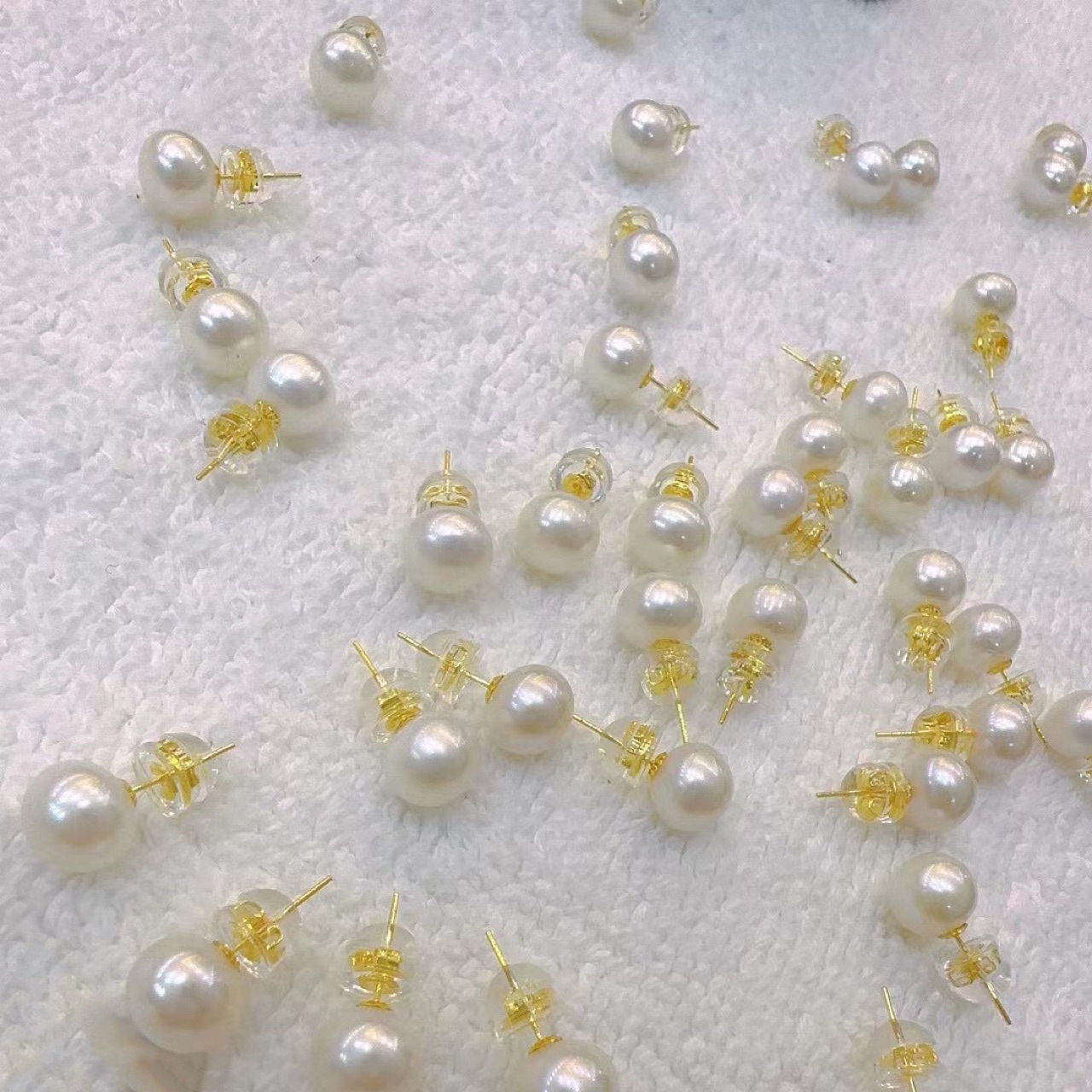 Xinbaoli Jewelry K Gold Series Natural Freshwater Pearl Stud Earrings 18K Gold Pearl Stud Earrings