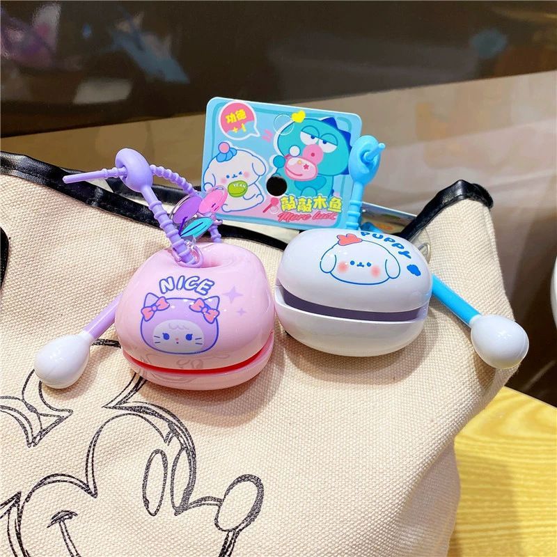 Healing and Decompression Small Wooden Fish Keychain Toy Office Desktop Ornaments Exquisite Children's Toys School Bag Pendant