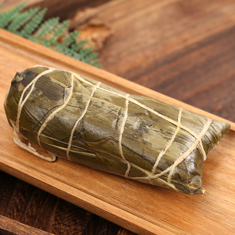 Hunan zongzi meat dumplings fresh meat big zongzi chestnut egg yolk meat dumplings mung bean salty dumplings handmade bulk Dragon Boat Festival wholesale