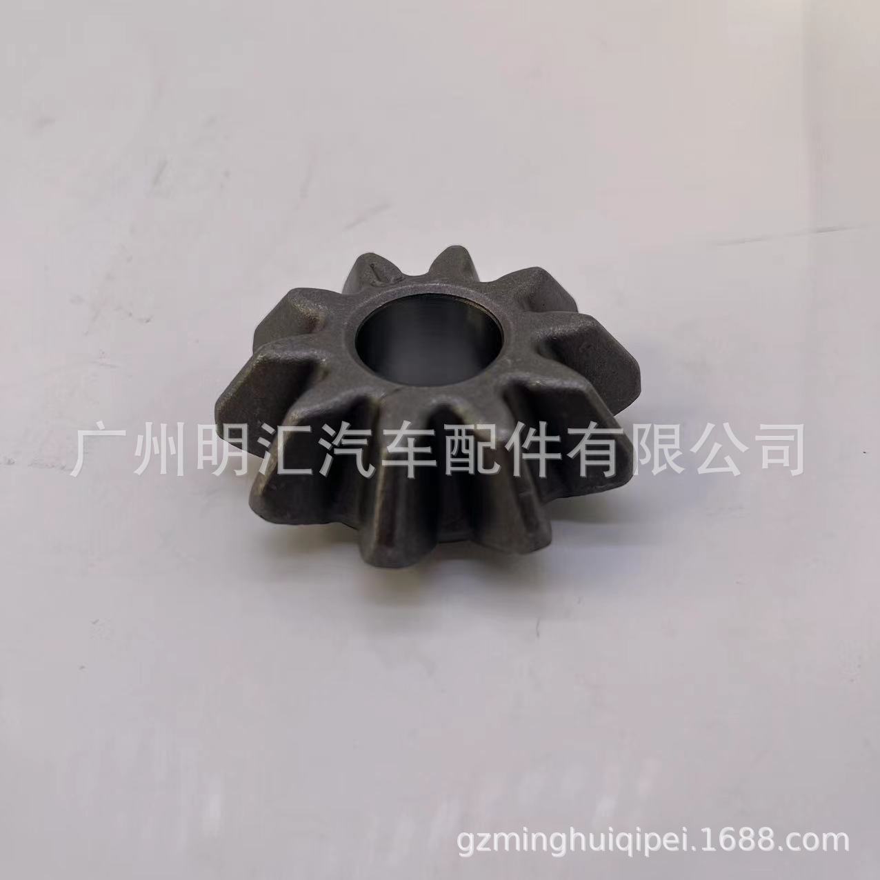 Rear differential gear 41341-60010 suitable for landcooluze 75 80 100 200 series
