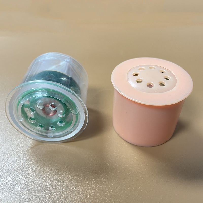 Wholesale children's torsion car sounder accessories vibration music voice box round squeeze voice box clear sound quality
