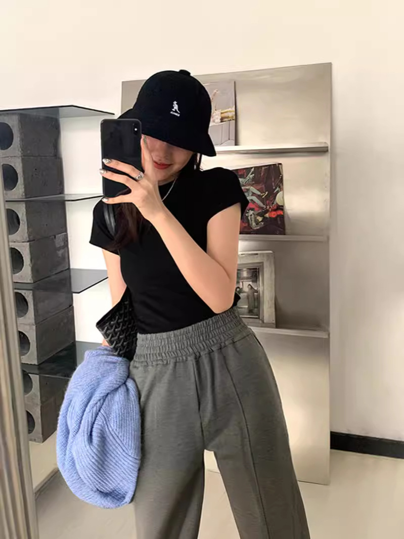 Cross-border bottoming slim-fit short-sleeved T-shirt for women Korean style new foreign trade ins slimming short fashion top for women Fashion Wholesale