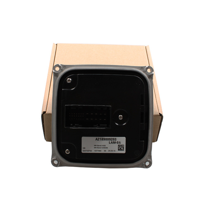Suitable for Mercedes-Benz CLS300 W204C xenon headlight ballast A2189009203 9103 control module