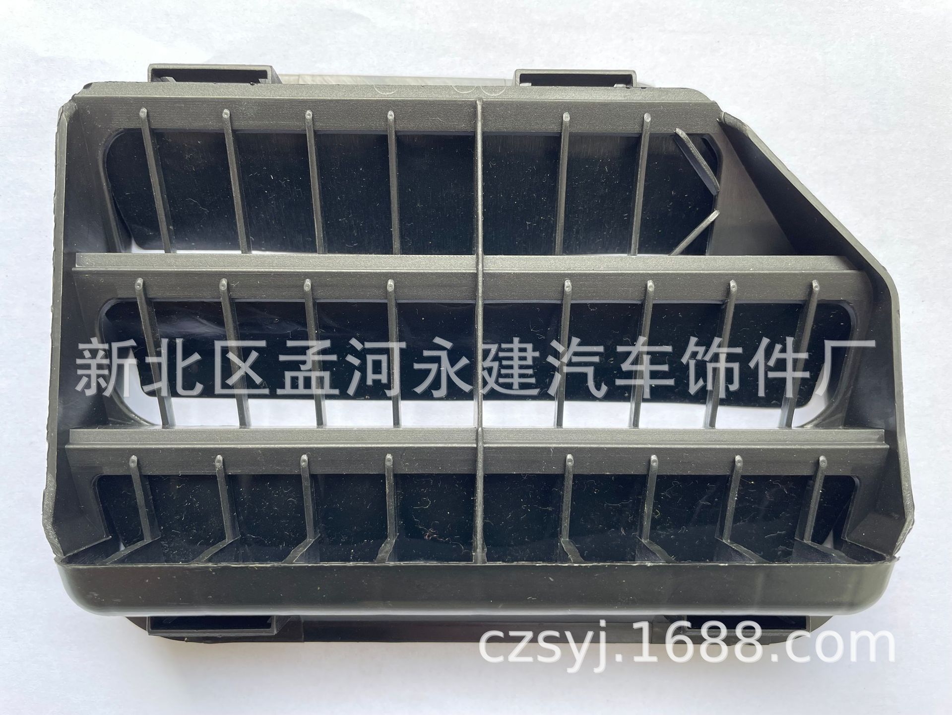 Suitable for classic Fox rear air outlet insulation grille ventilation cover old Mondeo Carnival rear shutter