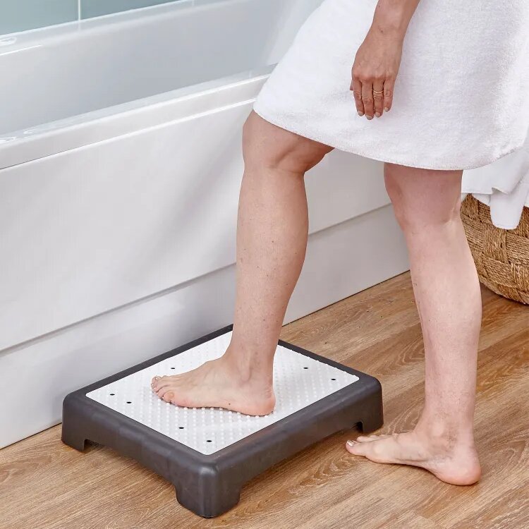 Non-slip outdoor step ladder mobile stairs outdoor step elderly auxiliary half step ladder can be superimposed outdoor pedal