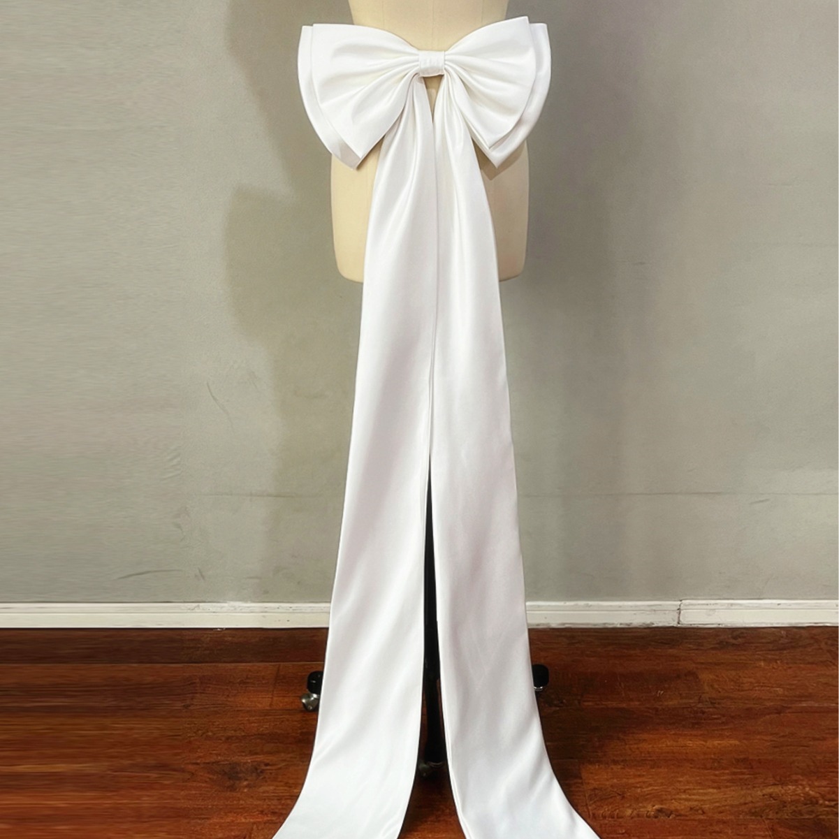 Ladies wedding dress accessories catwalk costume stage performance satin wedding dress tail big bow V135