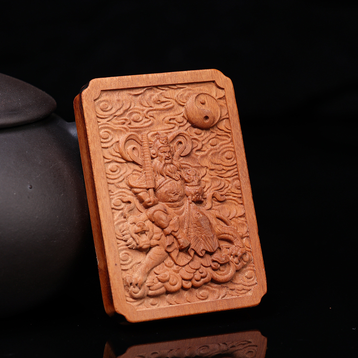 Амулет из дерева жужуба, пораженного молнией, подвеска 46 карты Чжао Гунмин Даосский ритуальный инструмент Портативный аксессуар Старый материал Темный цвет Тщательно вырезано Ручная работа