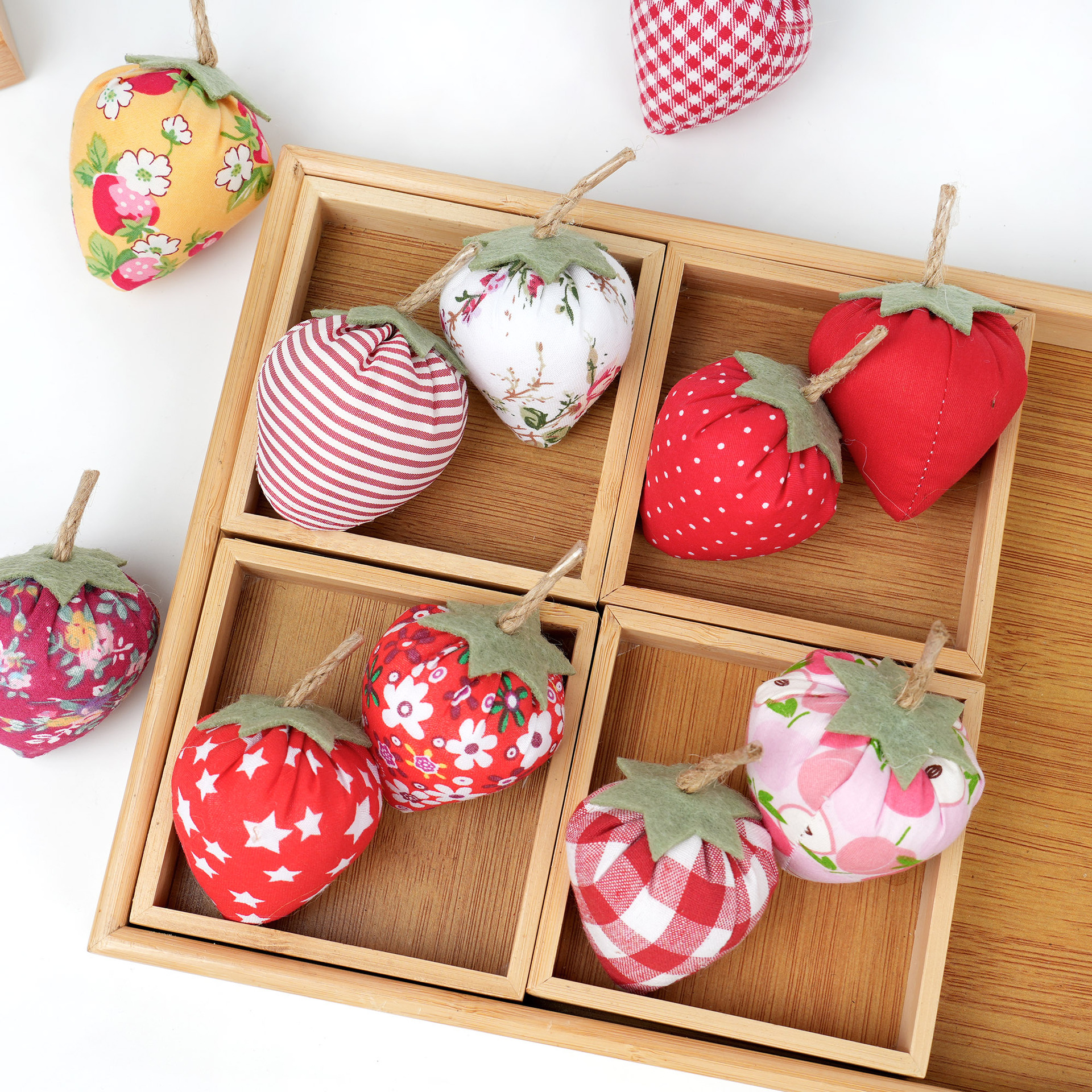Cross-Border Fabric-Filled Cotton Strawberry Home Decoration Small Ornaments Amazon European and American Popular Home Tray Decorations