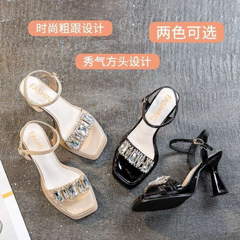 Wide-Footed Super Summer New Waterproof Platform Rhinestone Outer Sandals. Summer High Heels Are Too Big. It Is Recommended to Take One Size Smaller