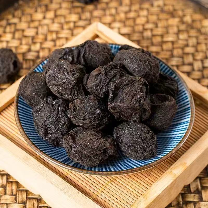 Authentic Chinese Medicinal Herb from Sichuan, Traditional Smoked Dried Plums for Medicinal Use, Dried Sour Plum Soup, Wholesale Dried Plums